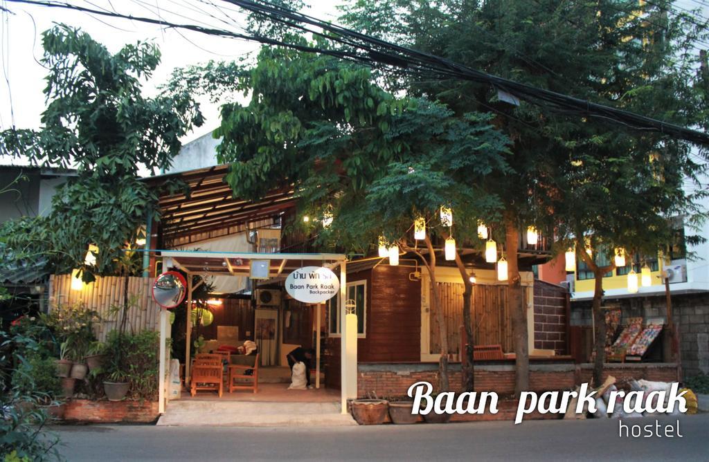 Baan Park Raak Backpacker Hostel Chiang Mai Exterior photo